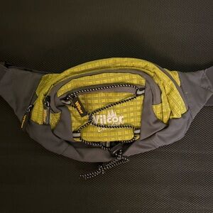Wilcor Green and Gray Waist Bag